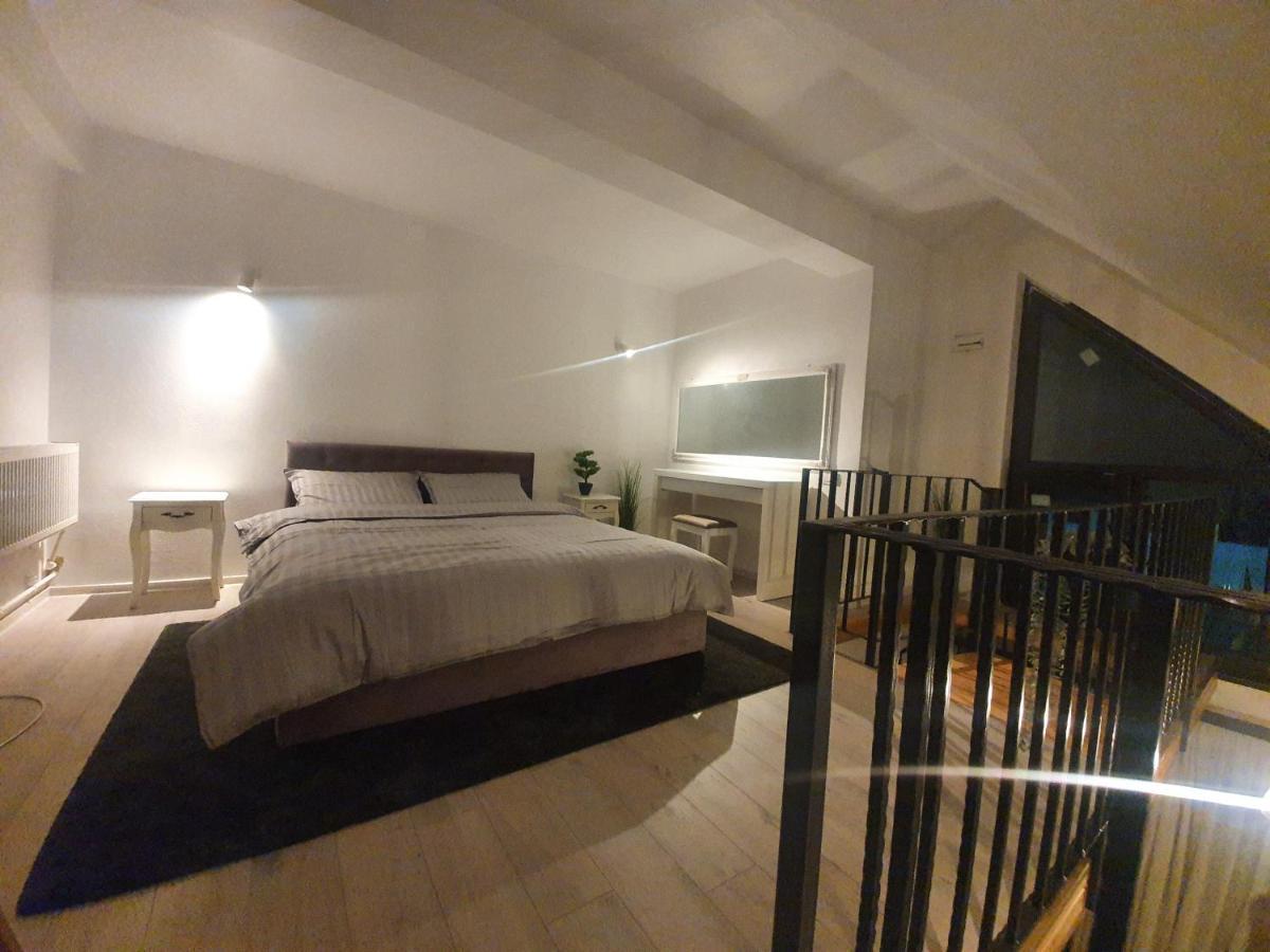 Pensiunea Relax Curtea de Argeş Εξωτερικό φωτογραφία