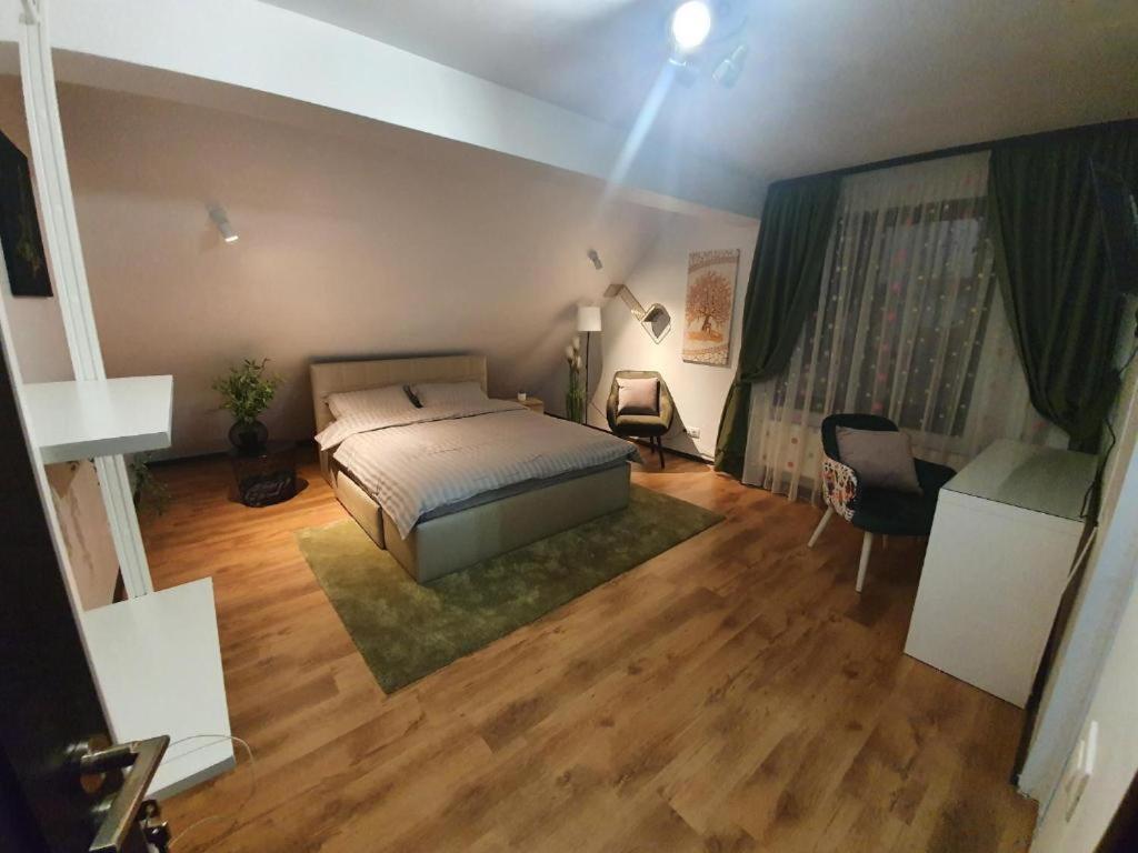 Pensiunea Relax Curtea de Argeş Εξωτερικό φωτογραφία